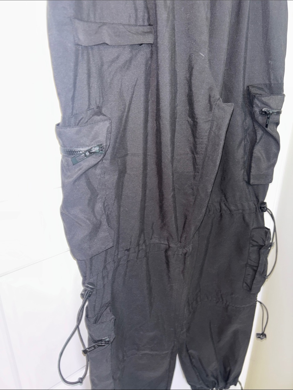 PrettyLittleThing Black Cargo Joggers - Picture 4 of 8